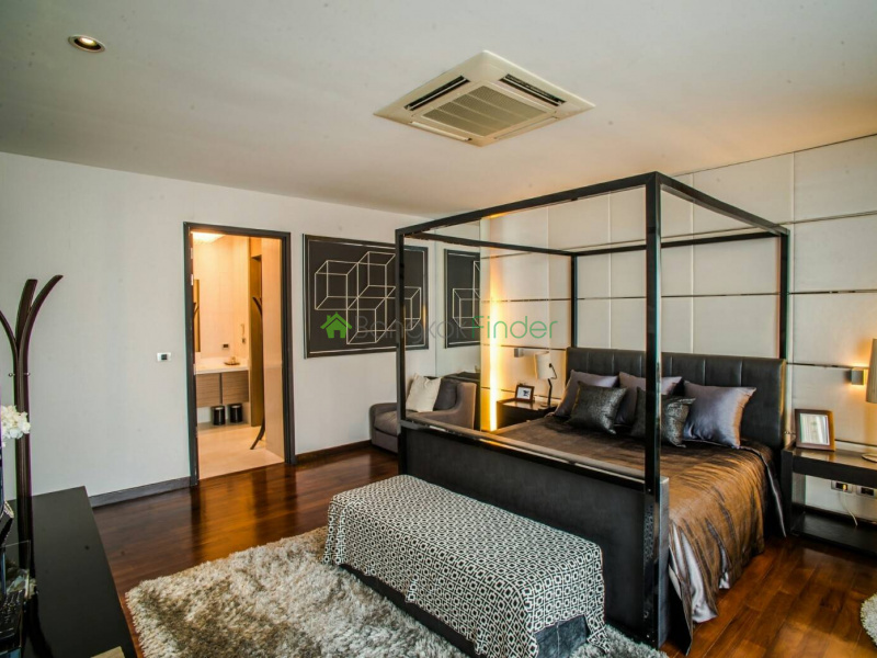 Ekamai, Bangkok, Thailand, 4 Bedrooms Bedrooms, ,4 BathroomsBathrooms,House,For Rent,6893