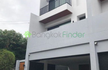 Phromphong, Bangkok, Thailand, 3 Bedrooms Bedrooms, ,3 BathroomsBathrooms,Town House,For Rent,6910 Phromphong, Bangkok, Thailand, 3 Bedrooms Bedrooms, ,3 BathroomsBathrooms,Town House,For Rent,6910
