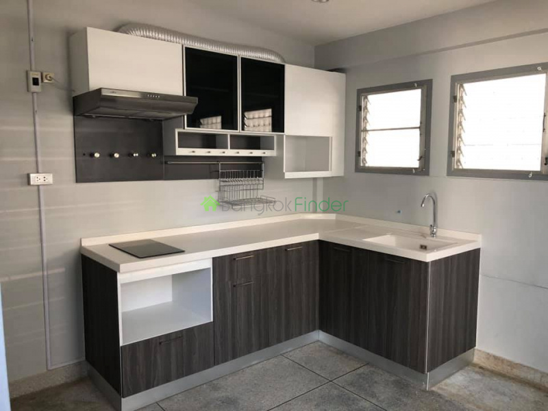 Bangchak, Bangkok, Thailand, 6 Bedrooms Bedrooms, ,5 BathroomsBathrooms,House,For Rent,6921