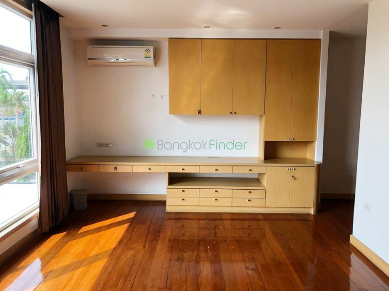 Bangchak, Bangkok, Thailand, 6 Bedrooms Bedrooms, ,6 BathroomsBathrooms,House,For Rent,6926