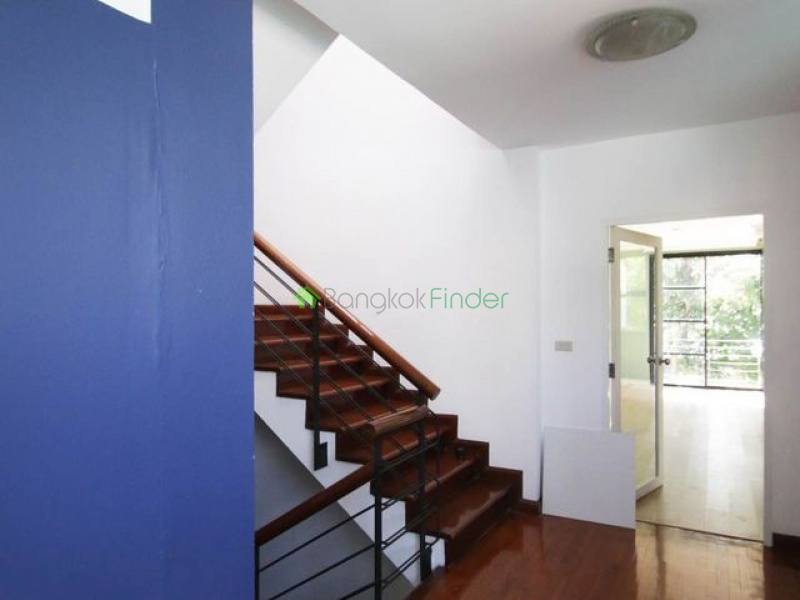 Ekamai, Bangkok, Thailand, 4 Bedrooms Bedrooms, ,4 BathroomsBathrooms,House,For Rent,6938