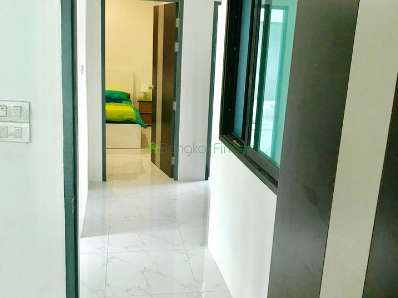 Udomsuk, Bangkok, Thailand, 5 Bedrooms Bedrooms, ,3 BathroomsBathrooms,House,For Rent,6944