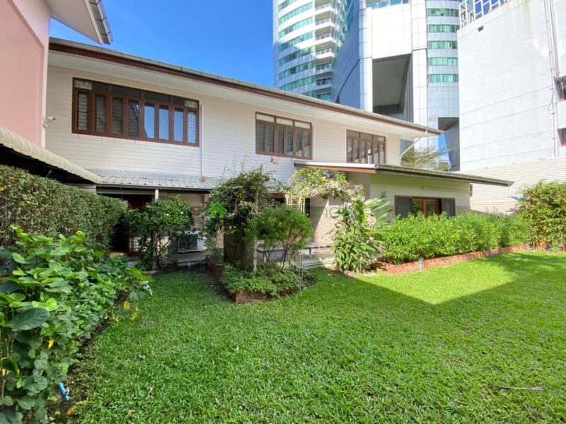 Asoke, Bangkok, Thailand, 4 Bedrooms Bedrooms, ,3 BathroomsBathrooms,House,For Rent,6948