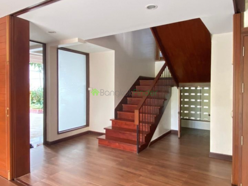 Asoke, Bangkok, Thailand, 4 Bedrooms Bedrooms, ,3 BathroomsBathrooms,House,For Rent,6948