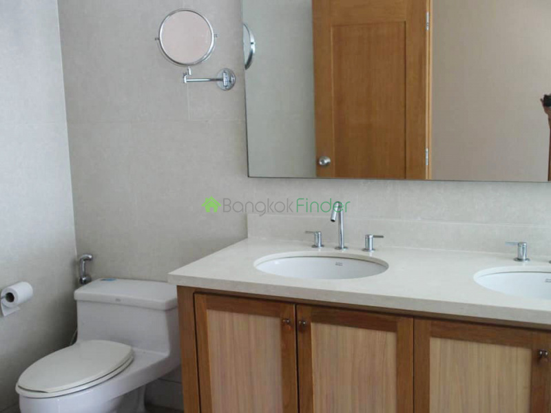 Phromphong, Bangkok, Thailand, 2 Bedrooms Bedrooms, ,3 BathroomsBathrooms,Condo,For Rent,Emporio,6975