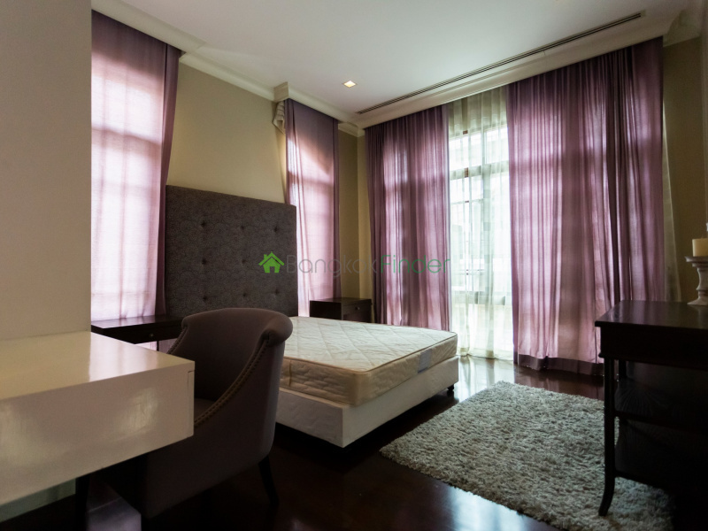 Phra Kanong, Bangkok, Thailand, 4 Bedrooms Bedrooms, ,5 BathroomsBathrooms,House,For Rent,6988