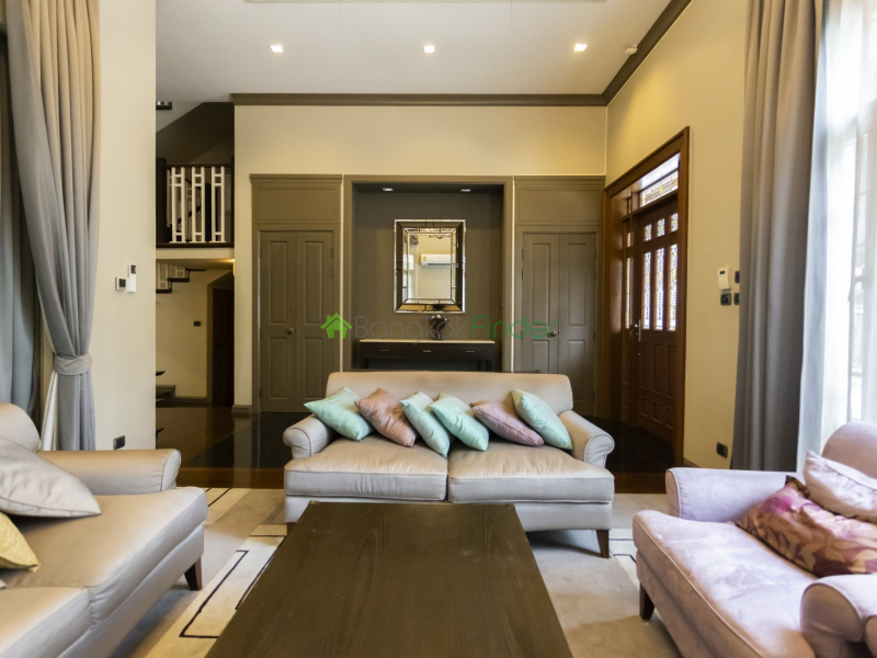 Phra Kanong, Bangkok, Thailand, 4 Bedrooms Bedrooms, ,5 BathroomsBathrooms,House,For Rent,6988