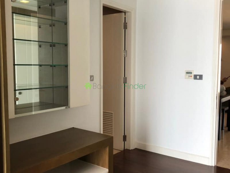 Ekamai, Bangkok, Thailand, 3 Bedrooms Bedrooms, ,3 BathroomsBathrooms,Condo,For Rent,Nusasiri,6990