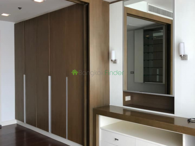 Ekamai, Bangkok, Thailand, 3 Bedrooms Bedrooms, ,3 BathroomsBathrooms,Condo,For Rent,Nusasiri,6990