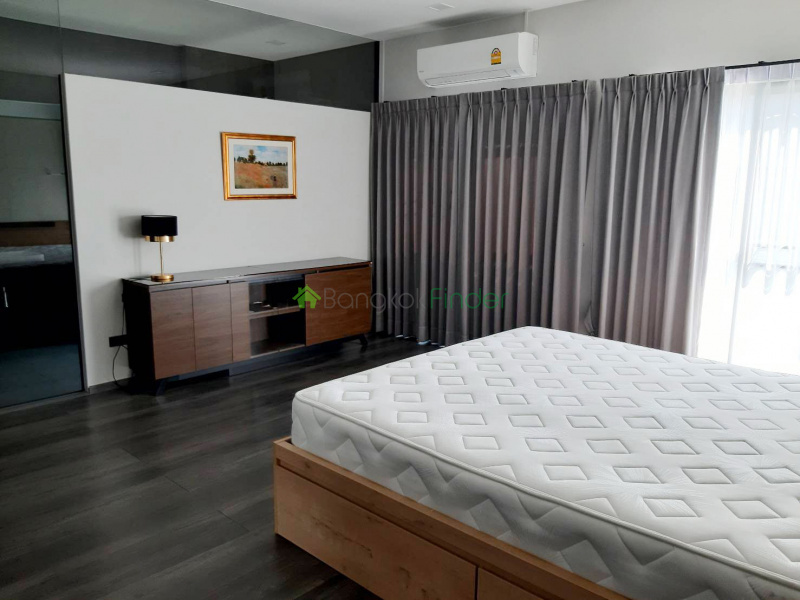 Bangna KM. 7, Bangkok, Thailand, 3 Bedrooms Bedrooms, ,4 BathroomsBathrooms,House,For Rent,6997