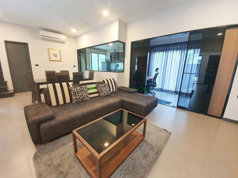 Bangna KM. 7, Bangkok, Thailand, 3 Bedrooms Bedrooms, ,4 BathroomsBathrooms,House,For Rent,6997