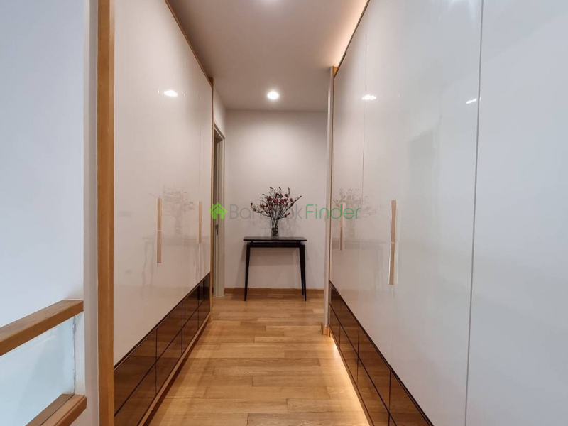 Rama 9, Bangkok, Thailand, 4 Bedrooms Bedrooms, ,5 BathroomsBathrooms,House,For Rent,7007