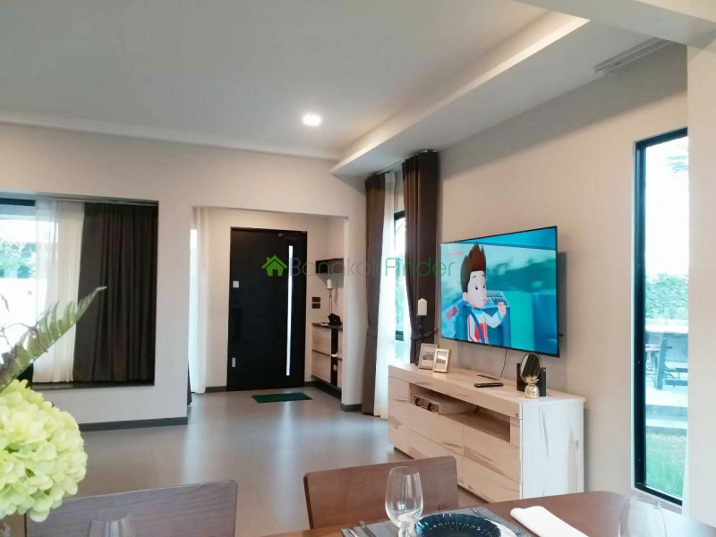 Bangna KM. 7, Bangkok, Thailand, 3 Bedrooms Bedrooms, ,4 BathroomsBathrooms,House,For Rent,7012