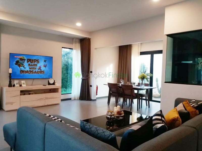 Bangna KM. 7, Bangkok, Thailand, 3 Bedrooms Bedrooms, ,4 BathroomsBathrooms,House,For Rent,7012