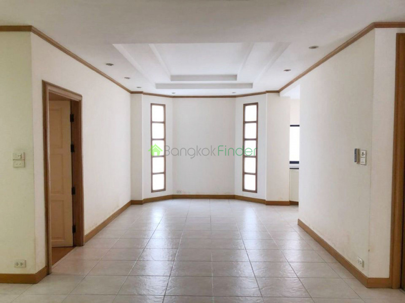 Thonglor, Bangkok, Thailand, 4 Bedrooms Bedrooms, ,4 BathroomsBathrooms,House,For Rent,7018