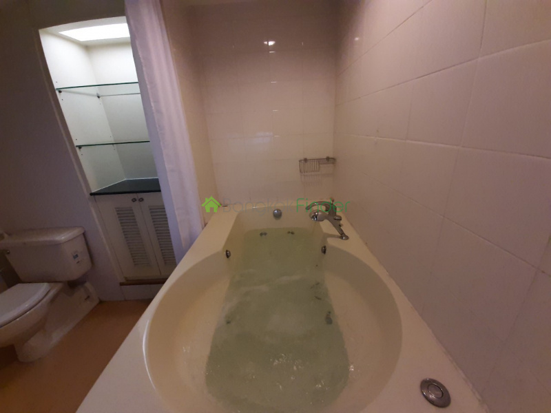 Phromphong, Bangkok, Thailand, 2 Bedrooms Bedrooms, ,2 BathroomsBathrooms,Condo,For Sale,Supalai Place,7062