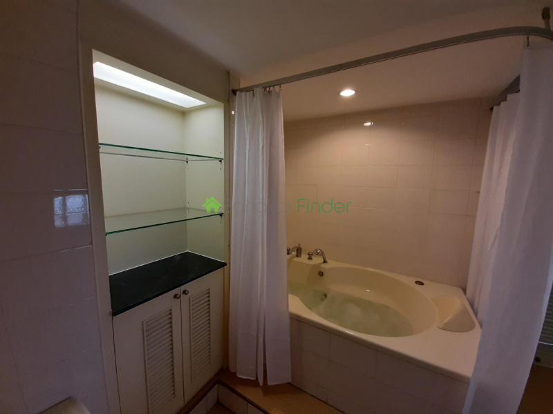 Phromphong, Bangkok, Thailand, 2 Bedrooms Bedrooms, ,2 BathroomsBathrooms,Condo,For Sale,Supalai Place,7062