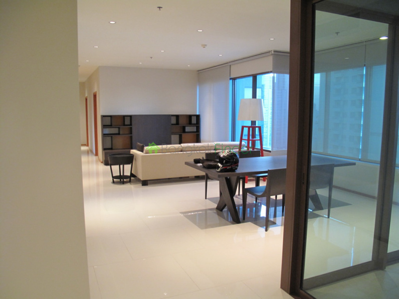 Phormphong, Bangkok, Thailand, 3 Bedrooms Bedrooms, ,3 BathroomsBathrooms,Condo,For Rent,Emporio,7068