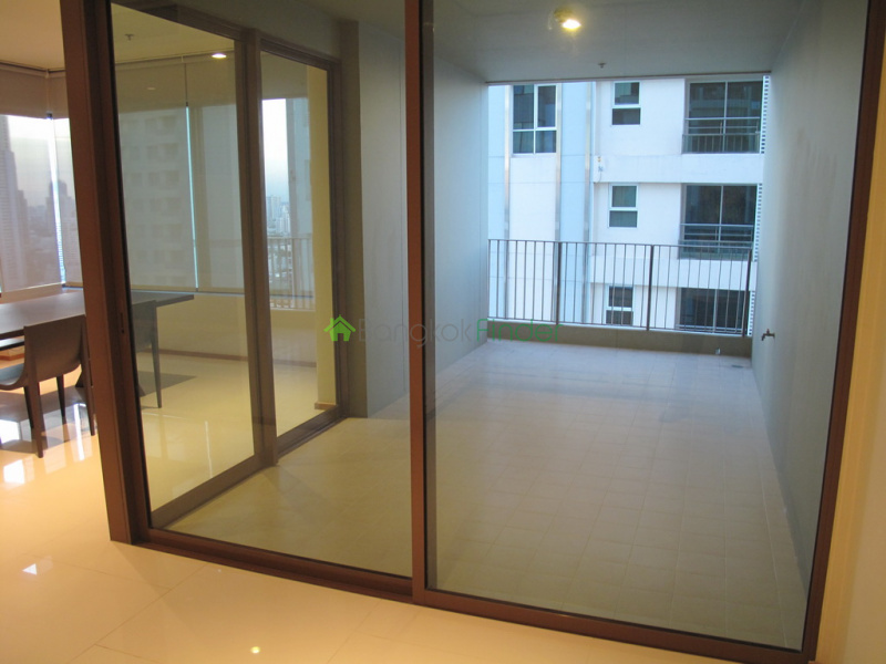 Phormphong, Bangkok, Thailand, 3 Bedrooms Bedrooms, ,3 BathroomsBathrooms,Condo,For Rent,Emporio,7068