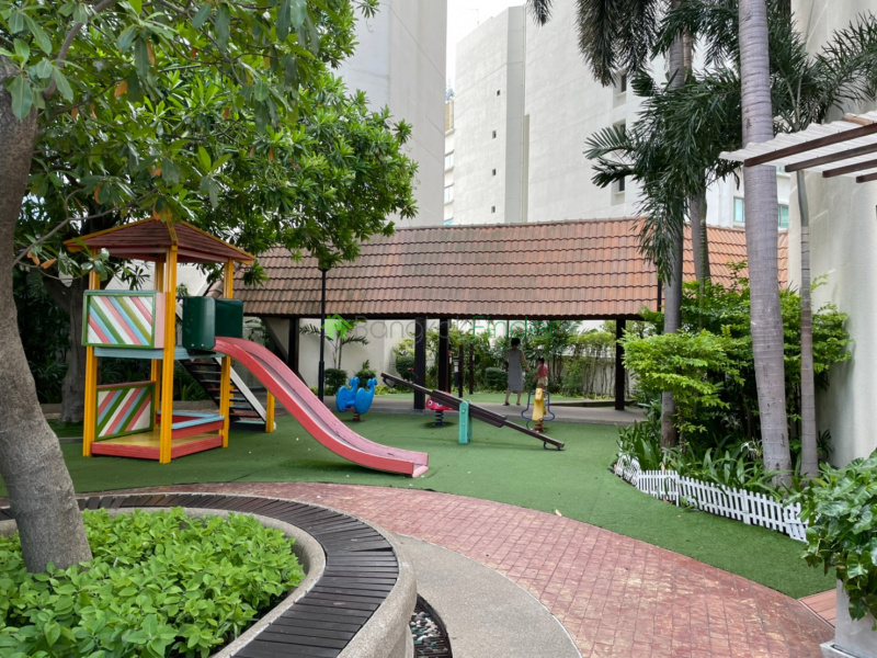 Sathorn, Bangkok, Thailand, 2 Bedrooms Bedrooms, ,2 BathroomsBathrooms,Condo,For Rent,Sathorn Garden,7069