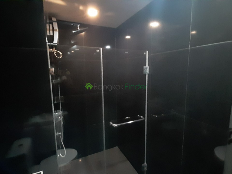 Thonglor, Bangkok, Thailand, 2 Bedrooms Bedrooms, ,2 BathroomsBathrooms,Condo,For Sale,Rhythm Sukhumvit 36-38,7075