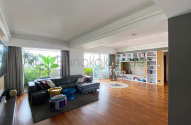 Ekamai, Bangkok, Thailand, 4 Bedrooms Bedrooms, ,5 BathroomsBathrooms,Condo,For Rent,Phatsana Garden,7081