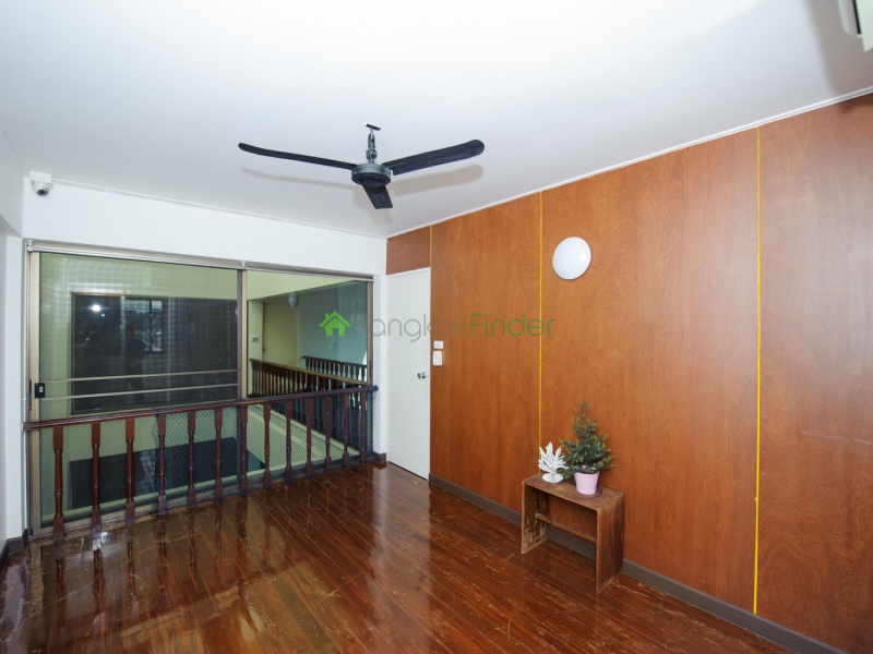 Phaholyothin, Bangkok, Thailand, 3 Bedrooms Bedrooms, ,4 BathroomsBathrooms,Town House,For Rent,7083