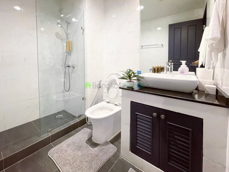 Ploenchit, Bangkok, Thailand, 2 Bedrooms Bedrooms, ,2 BathroomsBathrooms,Condo,For Rent,Baan Ploenchit,7103