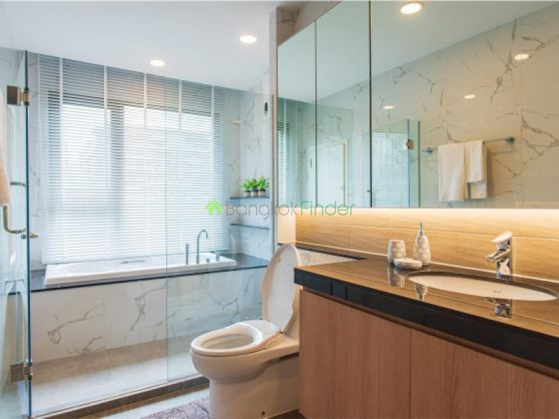 Ekamai, Bangkok, Thailand, 2 Bedrooms Bedrooms, ,2 BathroomsBathrooms,Apartment,For Rent,SYLVA Sukhumvit 61,7112