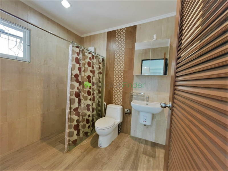 Pattanakarn, Bangkok, Thailand, 3 Bedrooms Bedrooms, ,3 BathroomsBathrooms,House,For Rent,7121