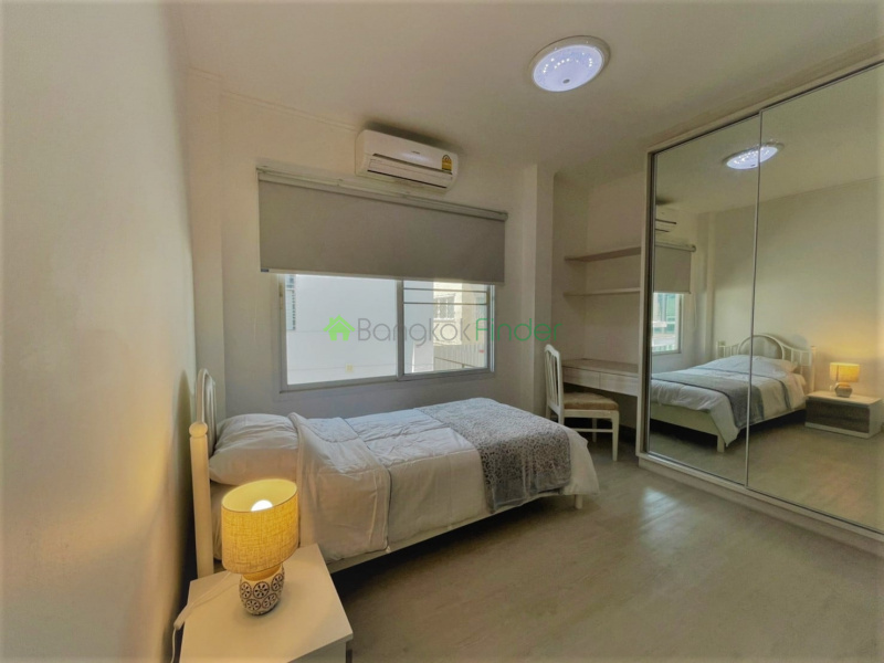 Pattanakarn, Bangkok, Thailand, 3 Bedrooms Bedrooms, ,3 BathroomsBathrooms,House,For Rent,7121