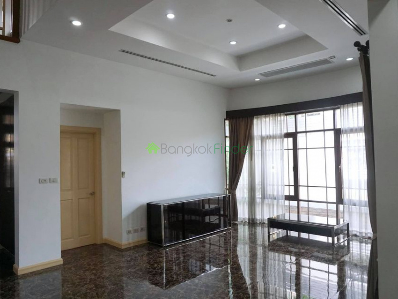 Sukhumvit-Phra Kanong, Bangkok, Thailand, 4 Bedrooms Bedrooms, ,5 BathroomsBathrooms,House,For Rent,7124