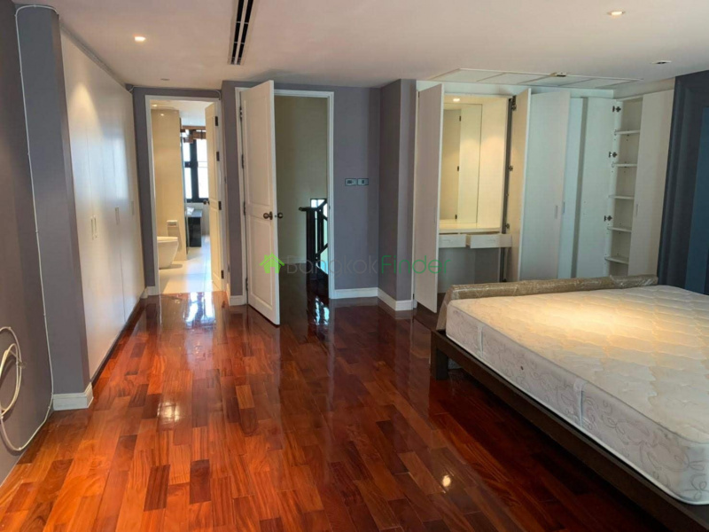 Thonglor, Bangkok, Thailand, 4 Bedrooms Bedrooms, ,5 BathroomsBathrooms,Town House,For Rent,7152