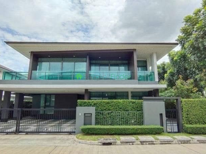 Ramkhamhaeng, Bangkok, Thailand, 5 Bedrooms Bedrooms, ,4 BathroomsBathrooms,House,For Sale,7154