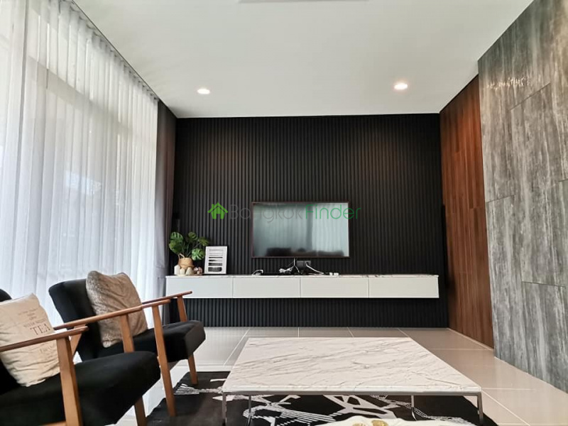 Ramkhamhaeng, Bangkok, Thailand, 5 Bedrooms Bedrooms, ,4 BathroomsBathrooms,House,For Sale,7154