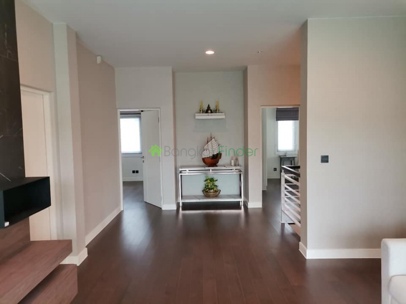 Ramkhamhaeng, Bangkok, Thailand, 5 Bedrooms Bedrooms, ,4 BathroomsBathrooms,House,For Sale,7154