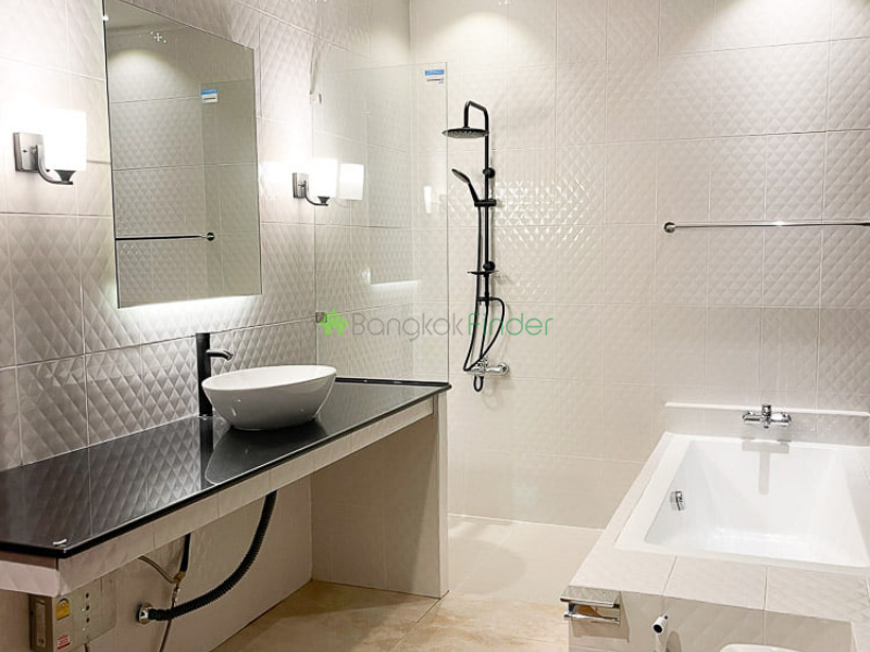 Rama 3, Bangkok, Thailand, 5 Bedrooms Bedrooms, ,6 BathroomsBathrooms,Town House,For Rent,7174