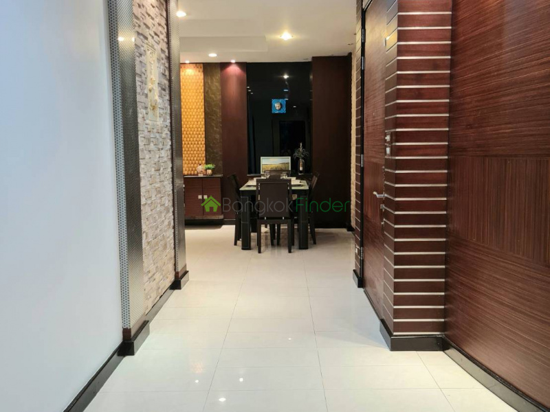 Ekamai, Bangkok, Thailand, 2 Bedrooms Bedrooms, ,2 BathroomsBathrooms,Condo,For Rent,Avenue 61,7183