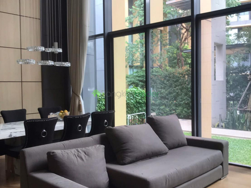 Phromphong, Bangkok, Thailand, 3 Bedrooms Bedrooms, ,2 BathroomsBathrooms,Condo,For Sale,The Lumpini24,7211