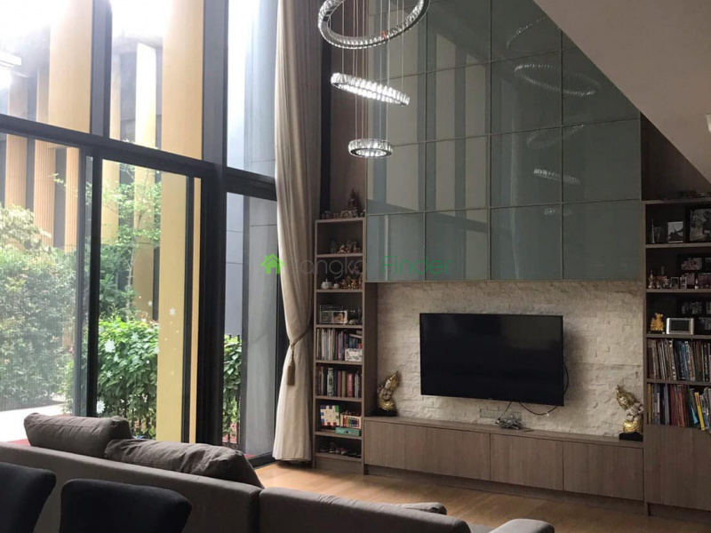 Phromphong, Bangkok, Thailand, 3 Bedrooms Bedrooms, ,2 BathroomsBathrooms,Condo,For Sale,The Lumpini24,7211