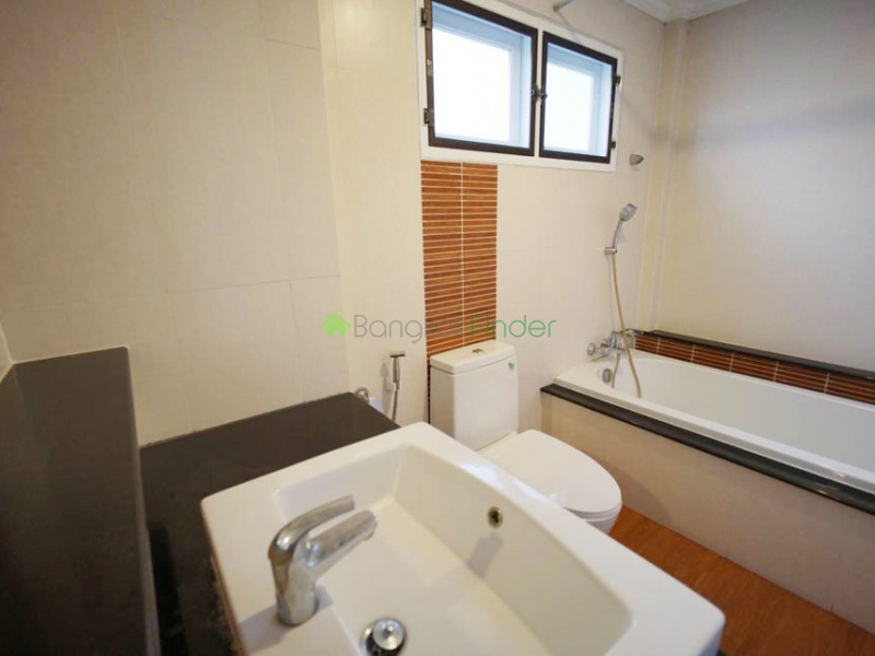 Srinakarin, Bangna-Srinakarin, Bangkok, Thailand, 4 Bedrooms Bedrooms, ,5 BathroomsBathrooms,House,For Rent,Srinakarin,7216