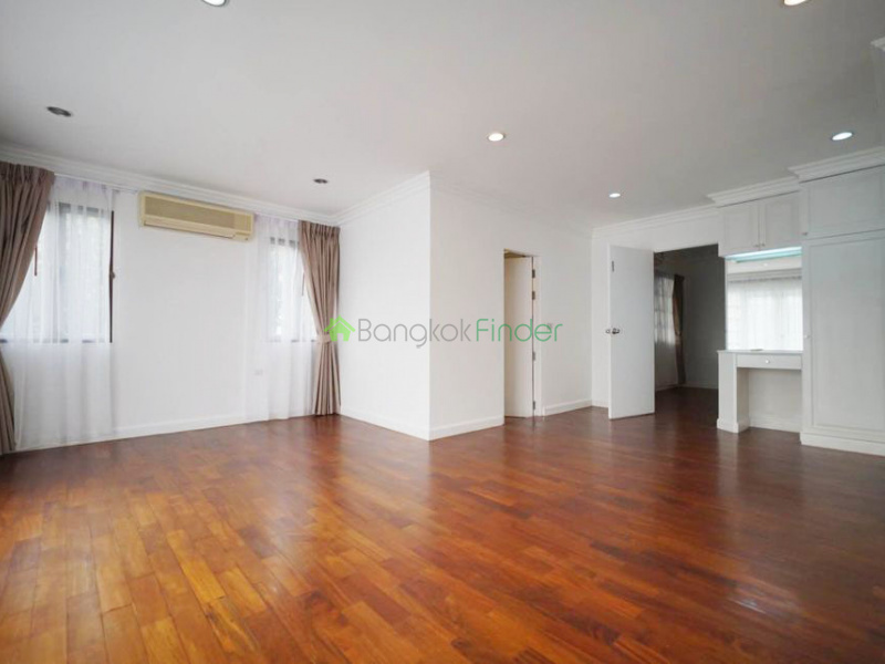 Srinakarin, Bangna-Srinakarin, Bangkok, Thailand, 4 Bedrooms Bedrooms, ,5 BathroomsBathrooms,House,For Rent,Srinakarin,7216