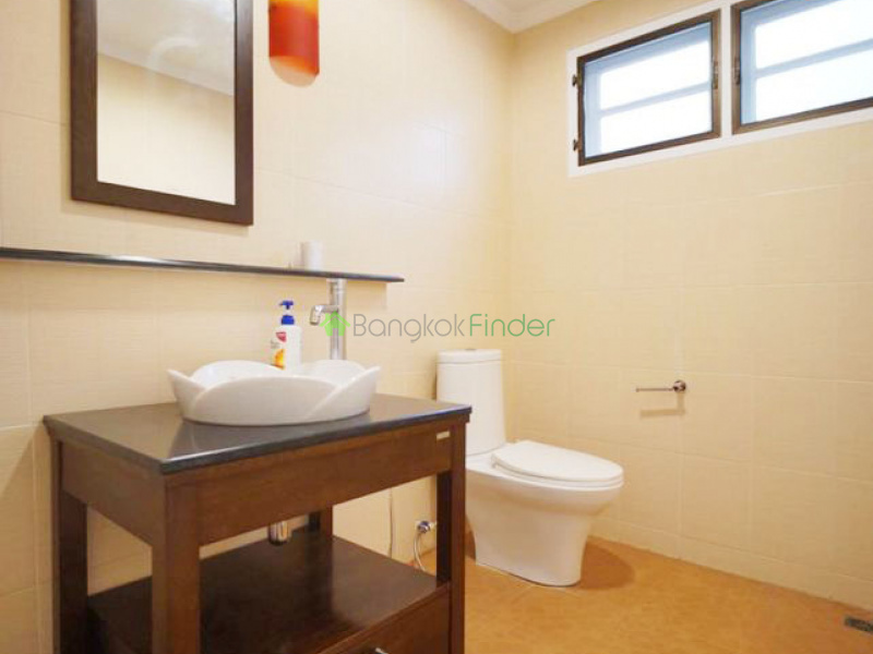 Srinakarin, Bangna-Srinakarin, Bangkok, Thailand, 4 Bedrooms Bedrooms, ,5 BathroomsBathrooms,House,For Rent,Srinakarin,7216