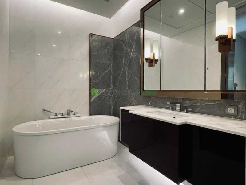 Tonson, Bangkok, Thailand, 1 Bedroom Bedrooms, ,1 BathroomBathrooms,Condo,For Rent,Sindhorn Residence,7259