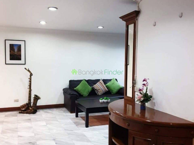 Phromphong, Bangkok, Thailand, 3 Bedrooms Bedrooms, ,2 BathroomsBathrooms,Condo,For Rent,Academia Grand Tower,7326