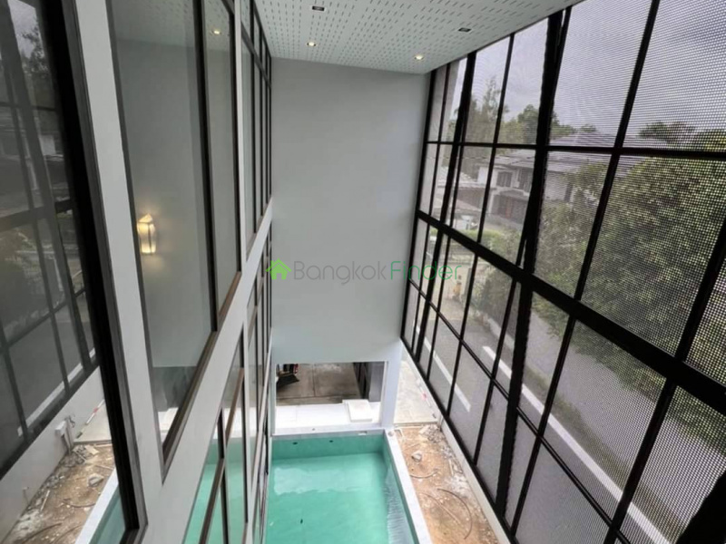 Ratchadapisek, Bangkok, Thailand, 5 Bedrooms Bedrooms, ,6 BathroomsBathrooms,House,For Sale,7330