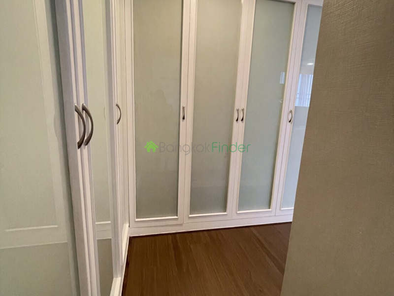 Soi Charoen Chai, Ekamai, Bangkok, Thailand 10110, 4 Bedrooms Bedrooms, ,4 BathroomsBathrooms,Condo,For Rent,Oriental Tower,23,7334