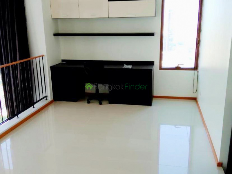 Sukhumvit 24, Bangkok, Thailand, 2 Bedrooms Bedrooms, ,2 BathroomsBathrooms,Condo,For Sale,Emporio,7346