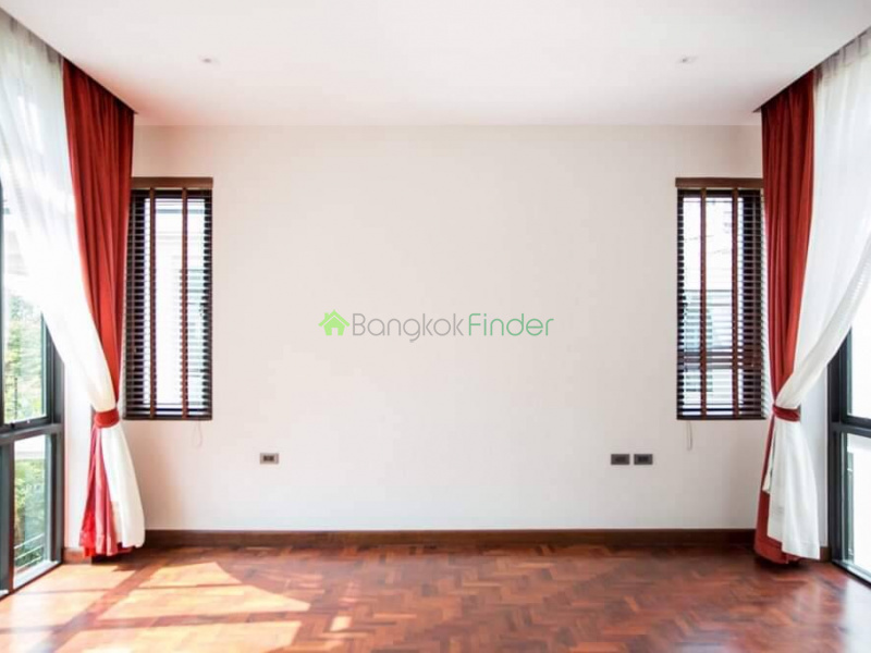 Sukhumvit, Phrom Phong, Thailand 10110, 4 Bedrooms Bedrooms, ,5 BathroomsBathrooms,House,For Rent,7350