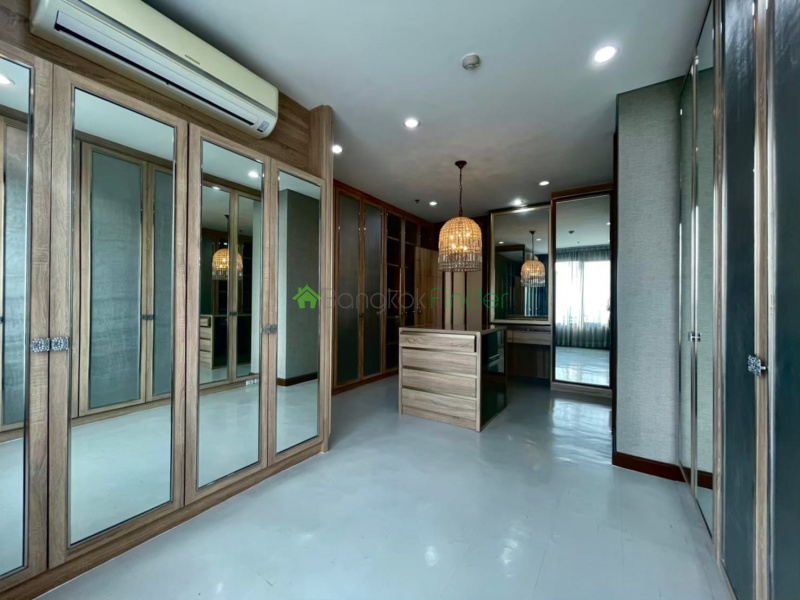 Petchaburi, Bangkok, Thailand, 3 Bedrooms Bedrooms, ,4 BathroomsBathrooms,Condo,For Rent,Villa Asoke,7360